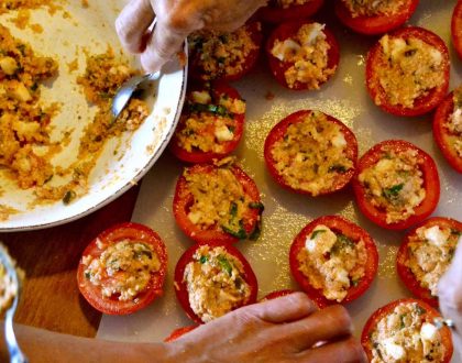 Roasted stuffed tomatoes