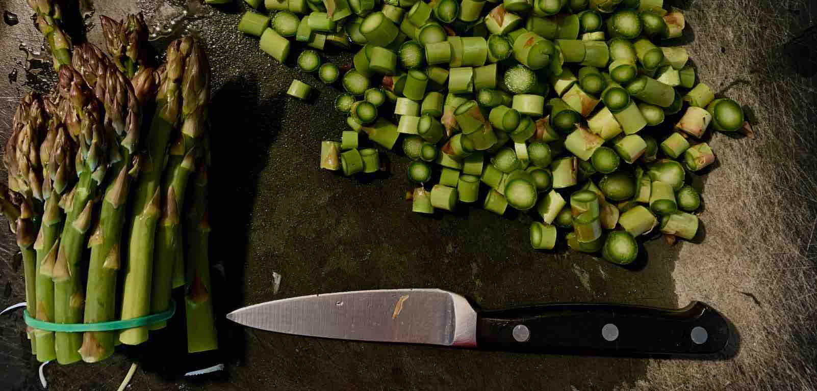 Lasagna with asparagus and green peas