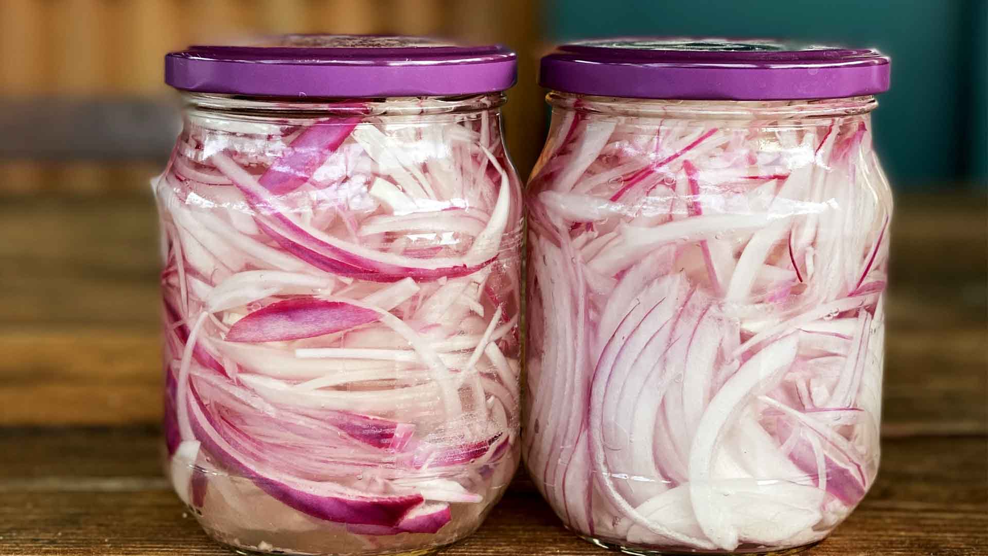 Homemade pickled onions