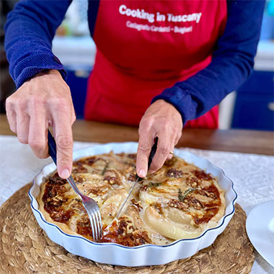 Gorgonzola and Pear Quiche